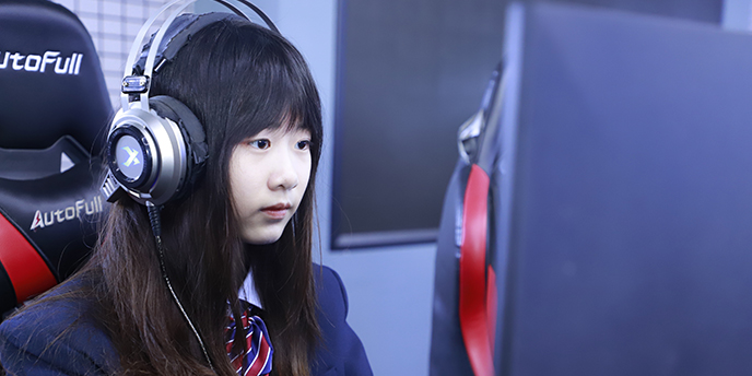 �����»��������Ƽ�ѧУ